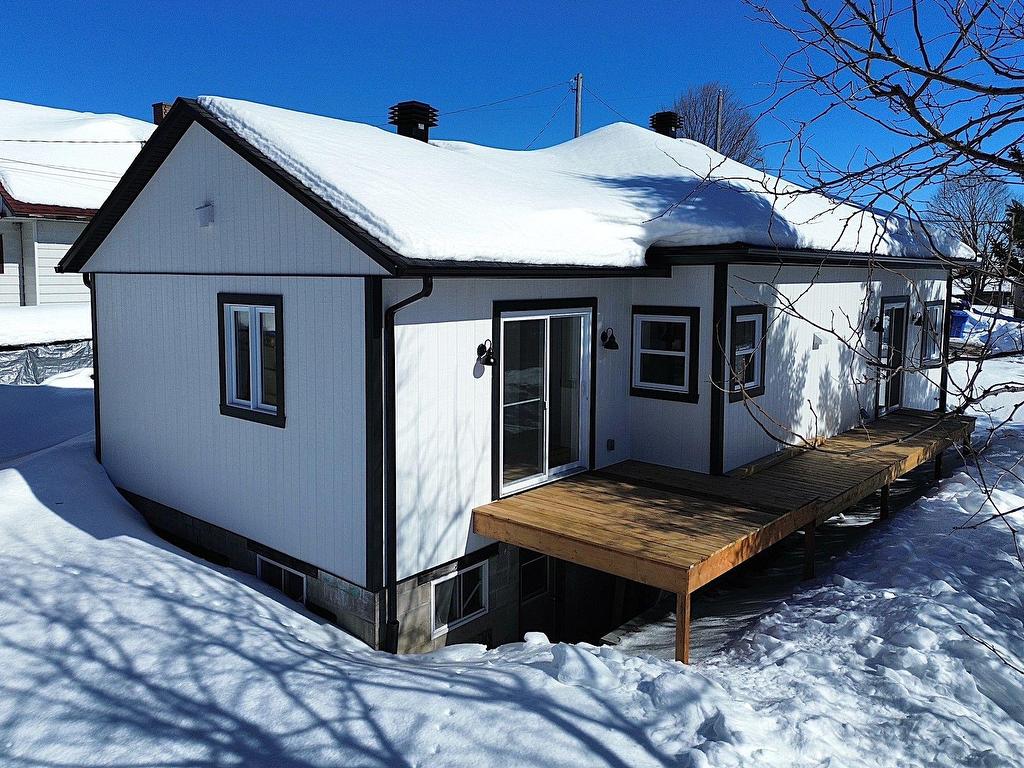 









344


Rue St-Georges

,
Brownsburg-Chatham,




QC
J8G2W4

