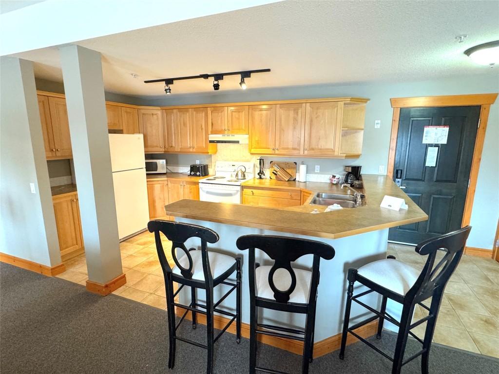 









5350


Highline Drive

Drive, 2116,
Fernie,




BC
V0B 1M6

