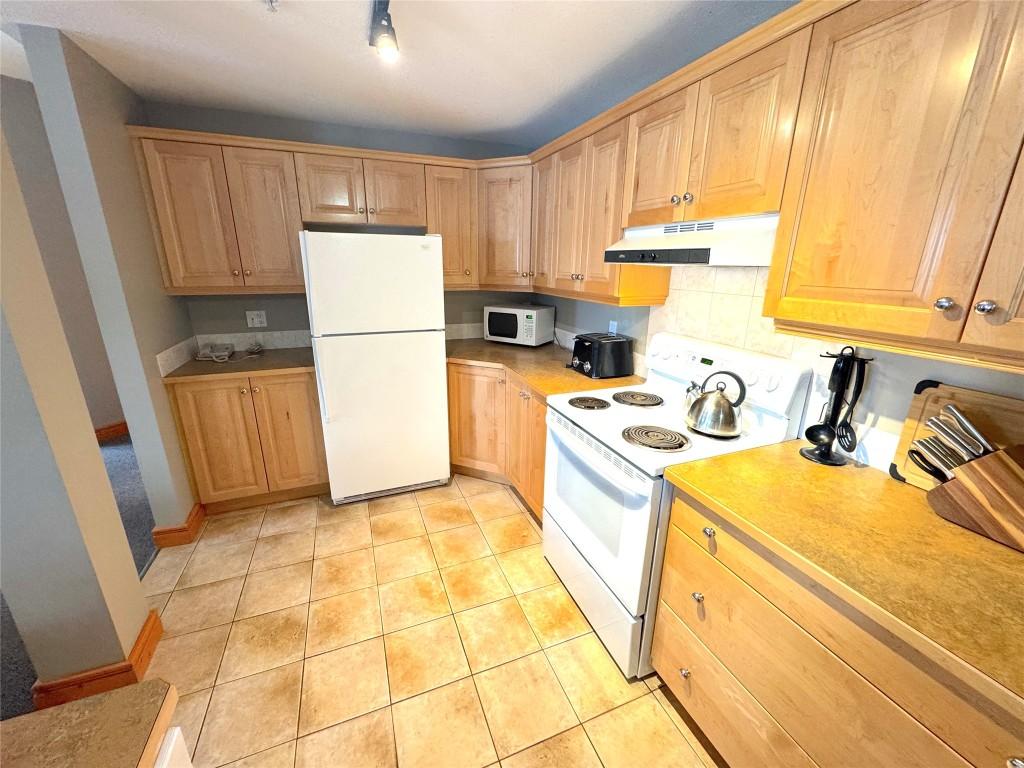 









5350


Highline Drive

Drive, 2116,
Fernie,




BC
V0B 1M6

