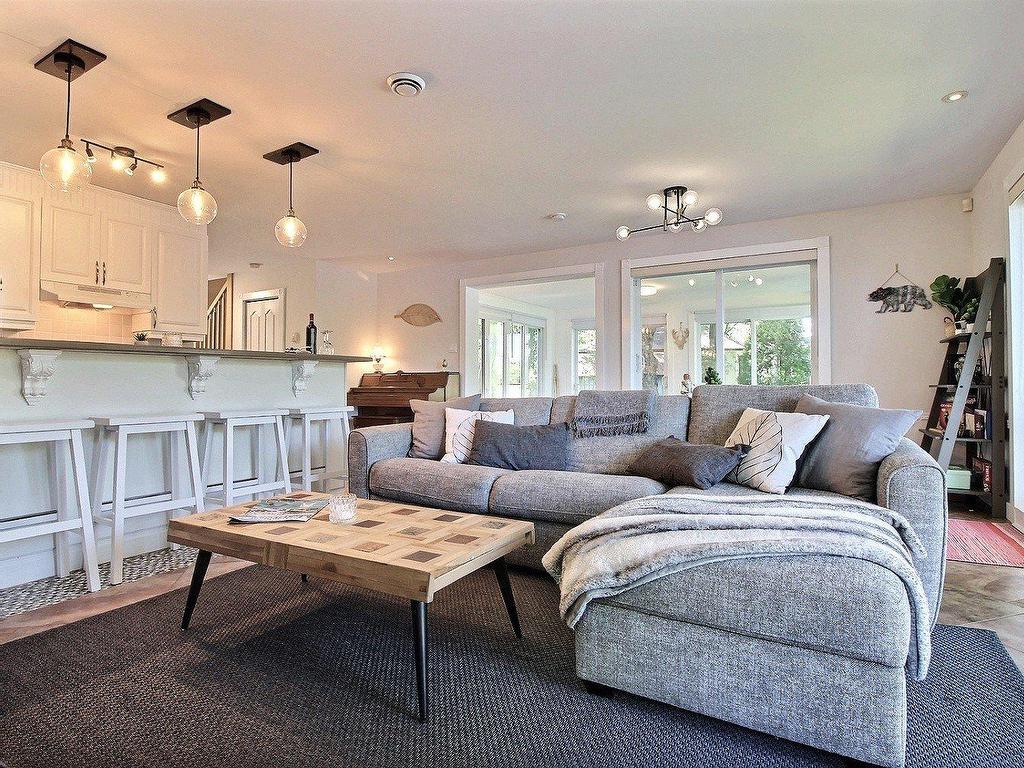 









460


Tsse Robillard

,
Saint-André-d'Argenteuil,




QC
J0V1X0

