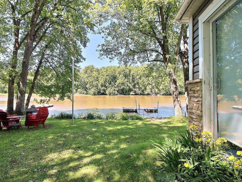 









460


Tsse Robillard

,
Saint-André-d'Argenteuil,




QC
J0V1X0

