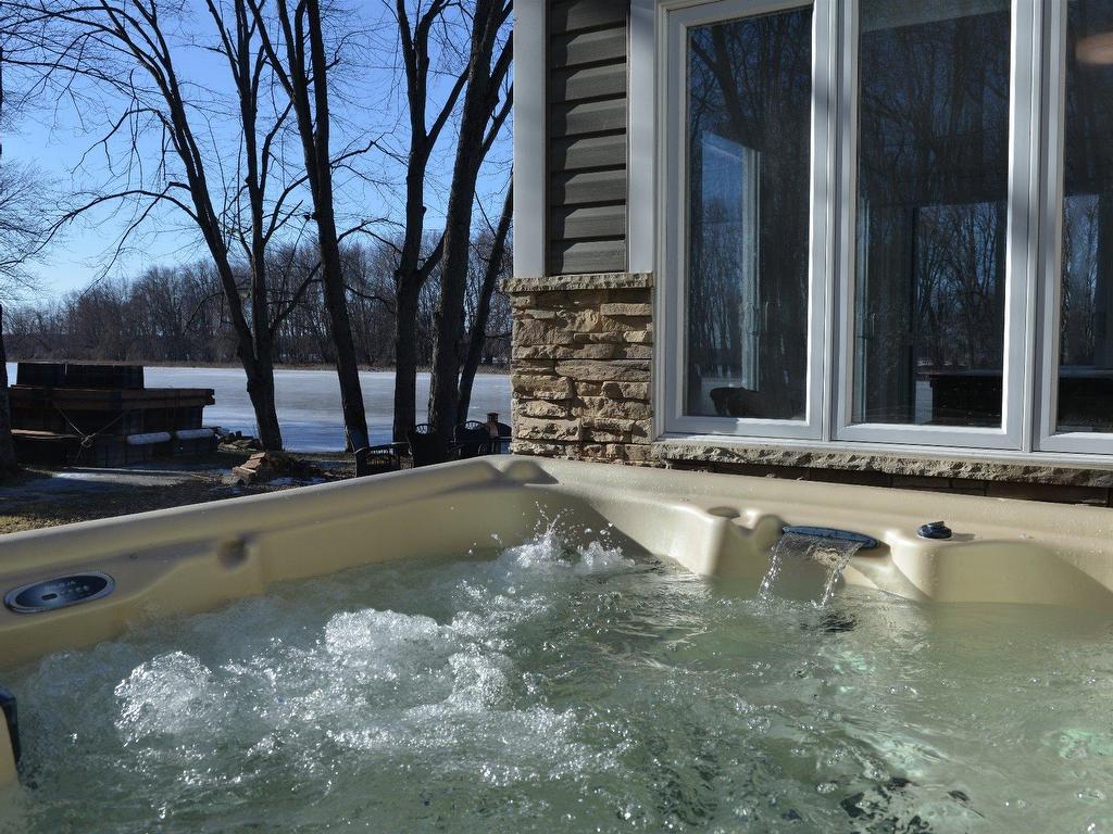 









460


Tsse Robillard

,
Saint-André-d'Argenteuil,




QC
J0V1X0

