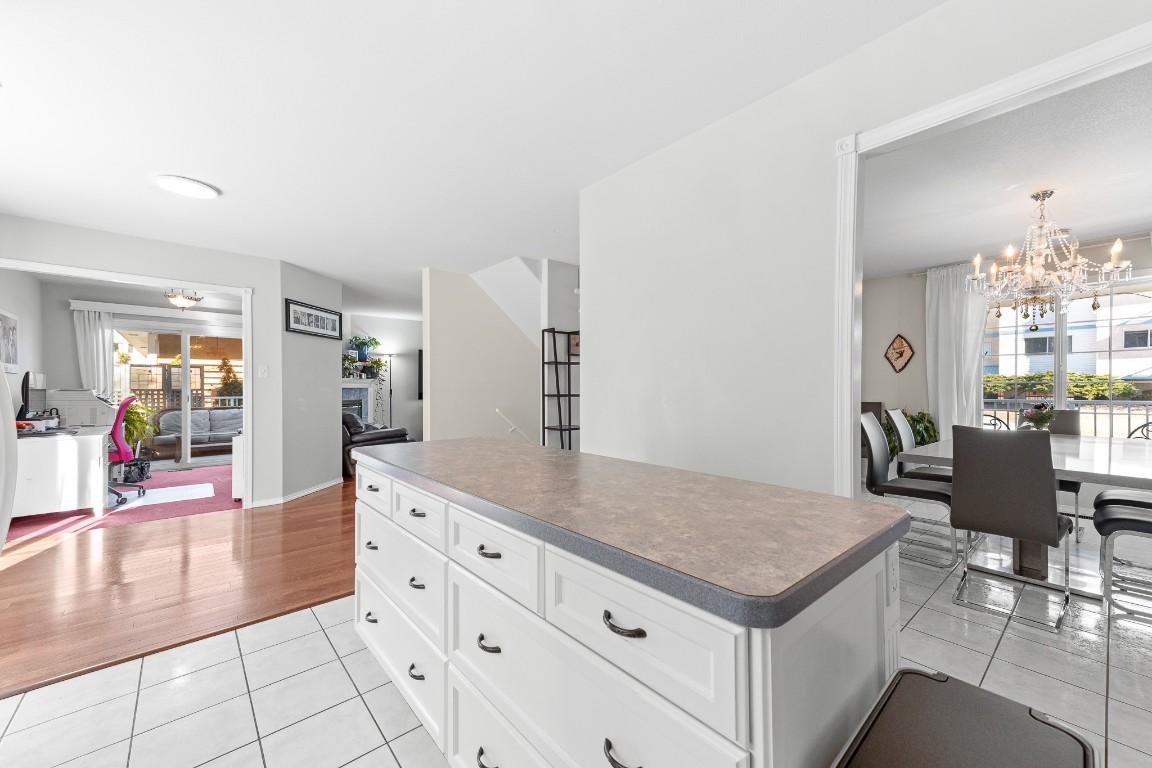 









935


Argyle

Street,
Penticton,




BC
V2A 5P1

