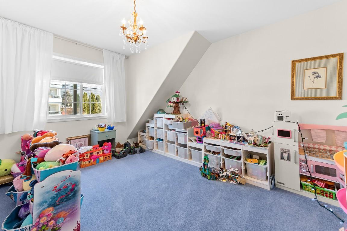 









935


Argyle

Street,
Penticton,




BC
V2A 5P1


