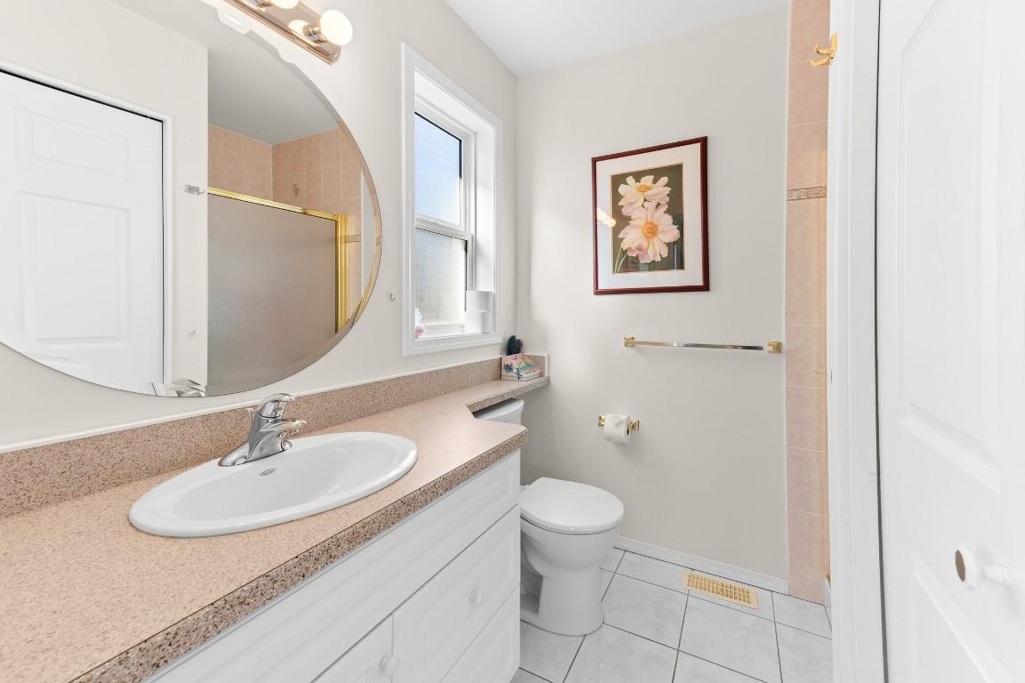 









935


Argyle

Street,
Penticton,




BC
V2A 5P1

