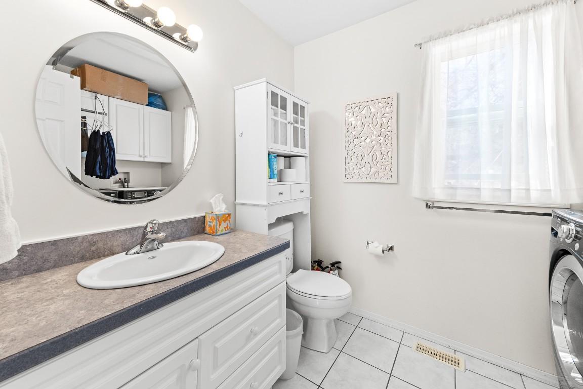









935


Argyle

Street,
Penticton,




BC
V2A 5P1


