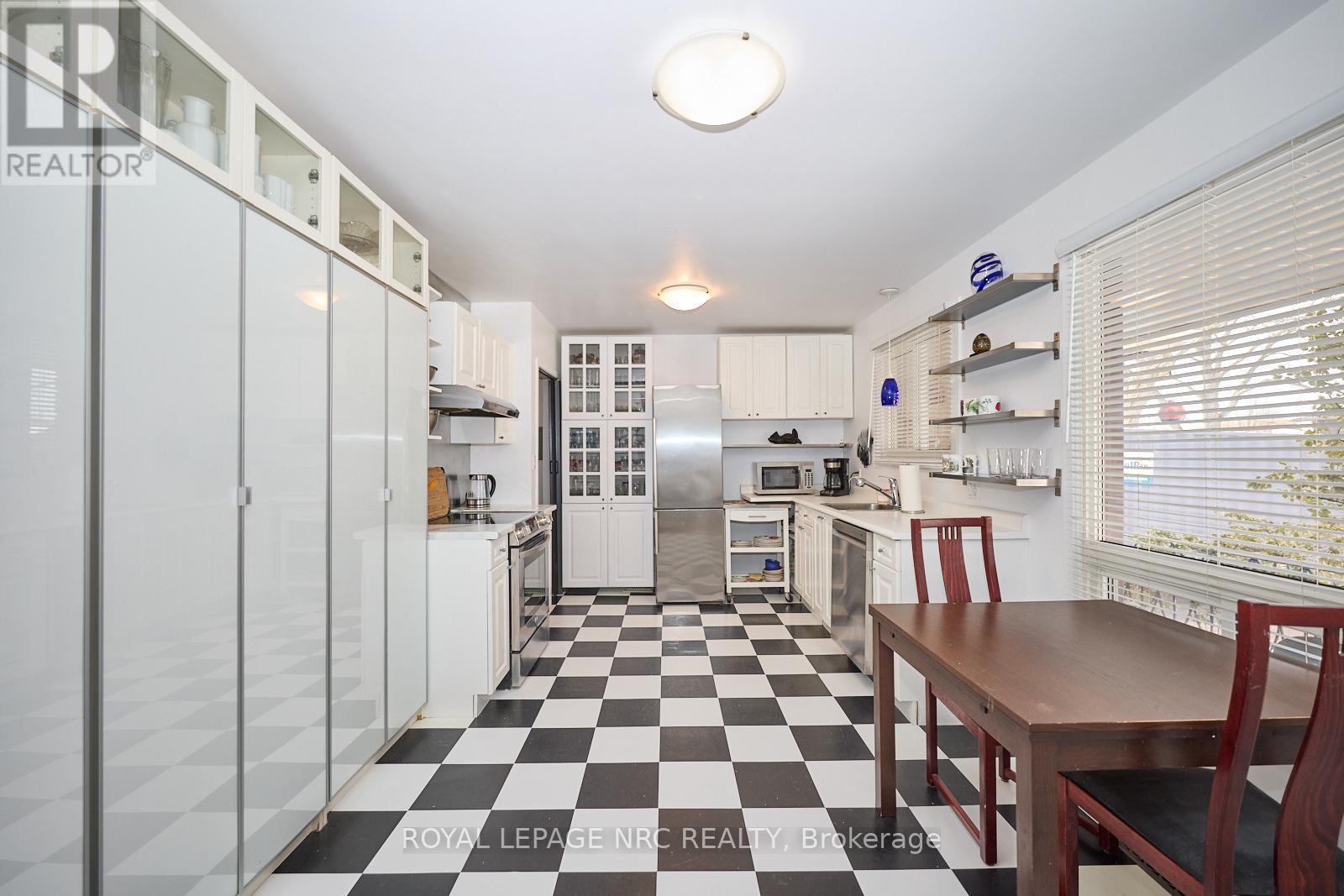 












3190 CATTELL DRIVE

,
Niagara Falls (Chippawa),




Ontario
L2G6M9

