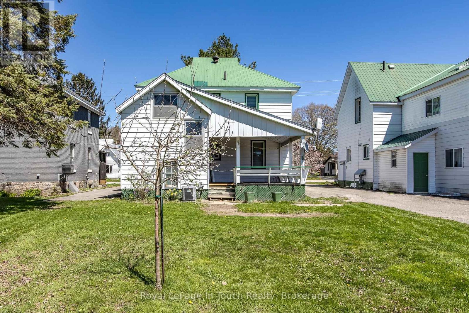 












30 MARIA STREET

,
Penetanguishene,




Ontario
L9M1L5

