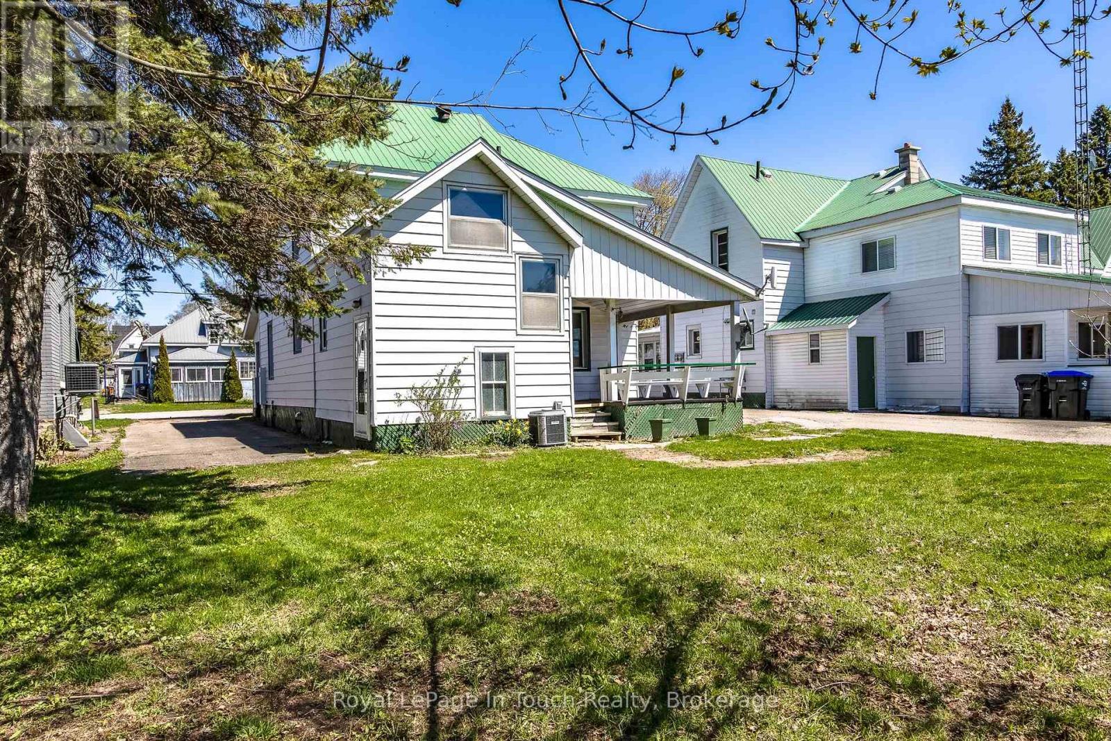












30 MARIA STREET

,
Penetanguishene,




Ontario
L9M1L5

