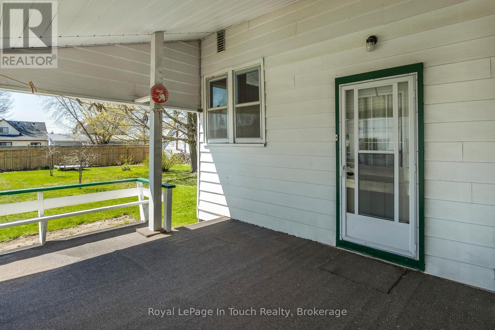 












30 MARIA STREET

,
Penetanguishene,




Ontario
L9M1L5

