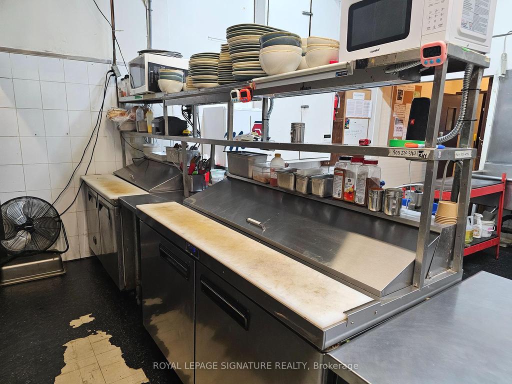 









4057


New

Street,
Burlington,




ON
L7L 1S8

