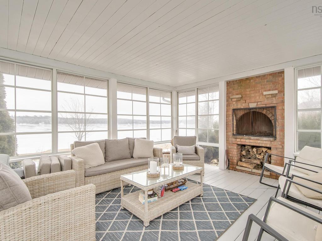 












60 Post Office Road

,
Porters Lake,




NS
B3E 1H7

