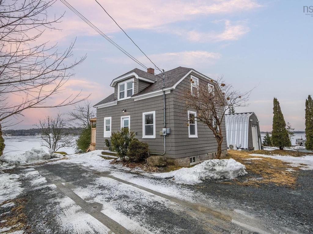












60 Post Office Road

,
Porters Lake,




NS
B3E 1H7

