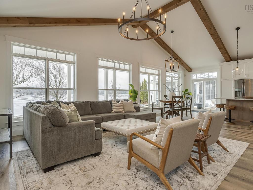 












60 Post Office Road

,
Porters Lake,




NS
B3E 1H7

