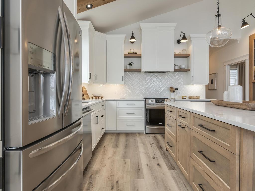 












60 Post Office Road

,
Porters Lake,




NS
B3E 1H7

