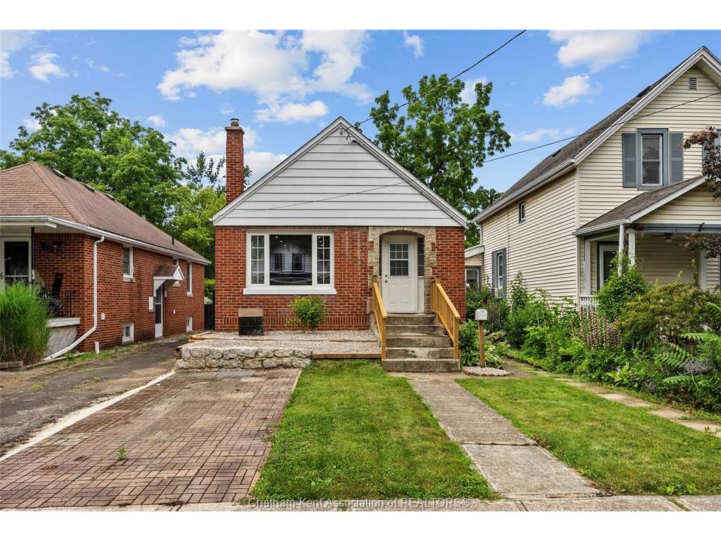 









33


WILSON

Avenue,
Chatham,




ON
N7L 1K8

