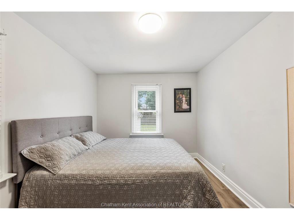 









33


WILSON

Avenue,
Chatham,




ON
N7L 1K8

