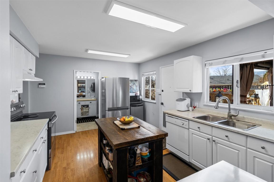 









601


Regina

Avenue,
Kamloops,




BC
V2B 1N6

