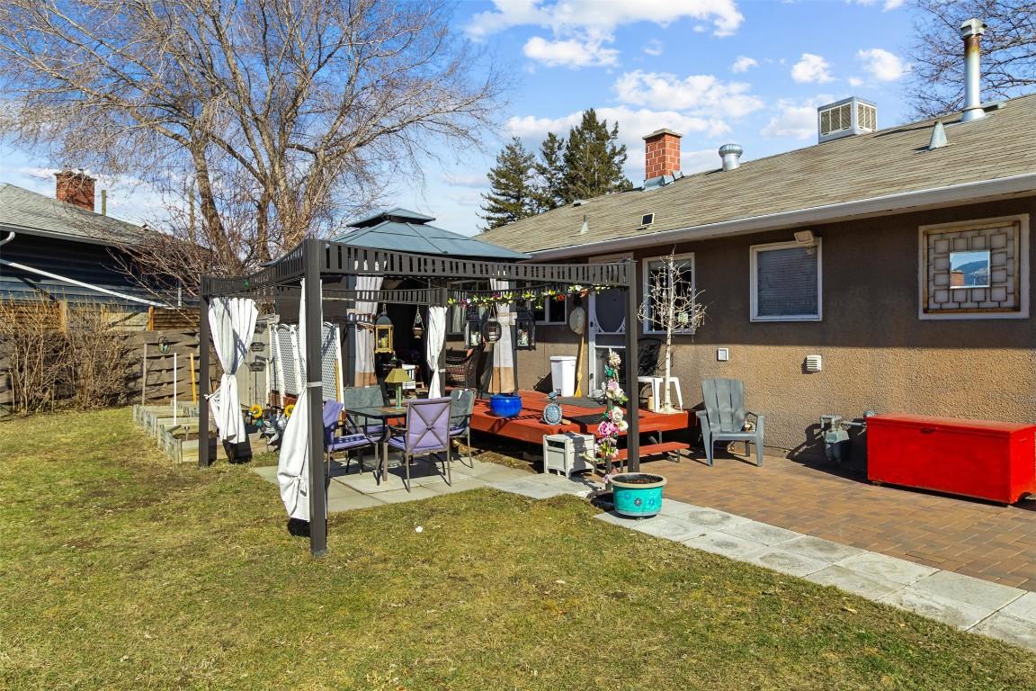 









601


Regina

Avenue,
Kamloops,




BC
V2B 1N6

