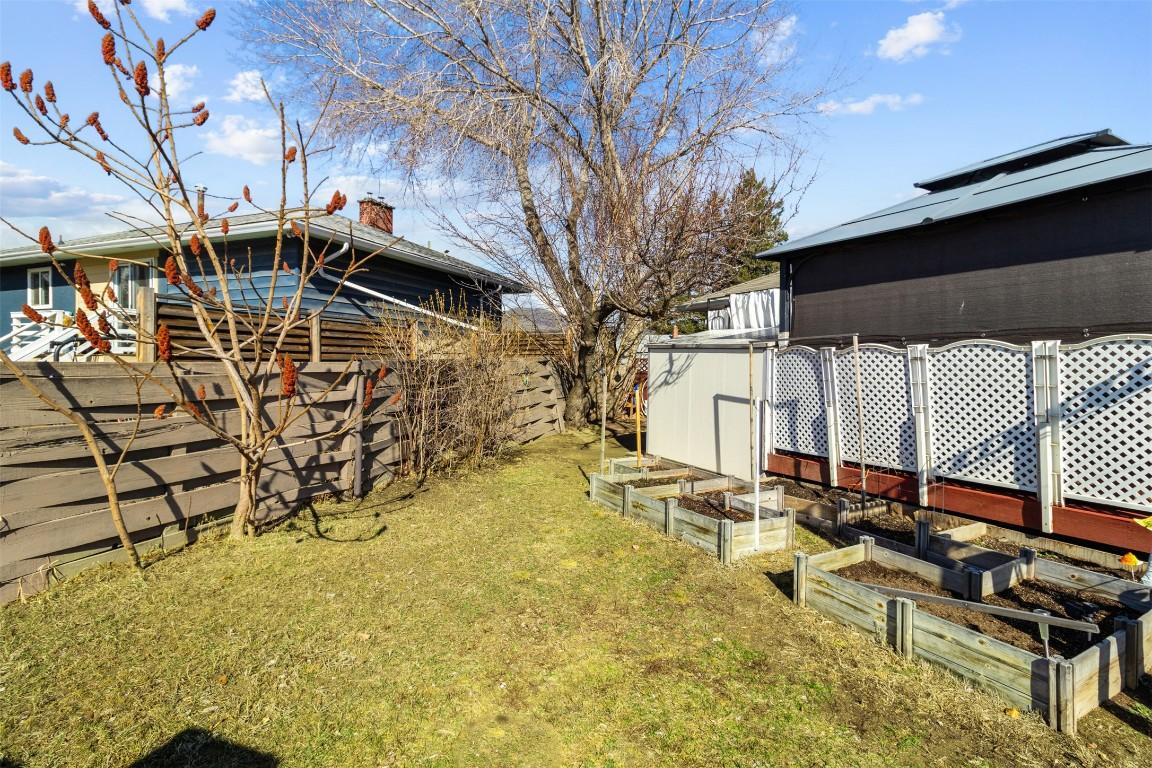 









601


Regina

Avenue,
Kamloops,




BC
V2B 1N6


