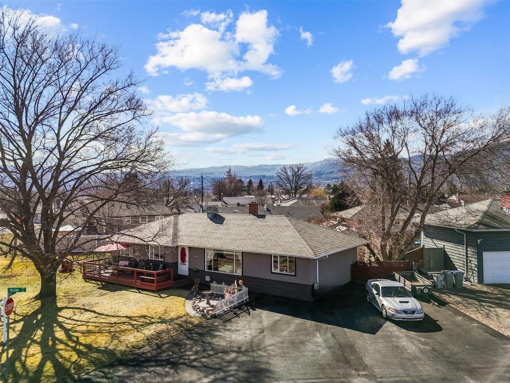 









601


Regina

Avenue,
Kamloops,




BC
V2B 1N6


