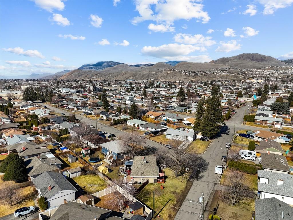









601


Regina

Avenue,
Kamloops,




BC
V2B 1N6


