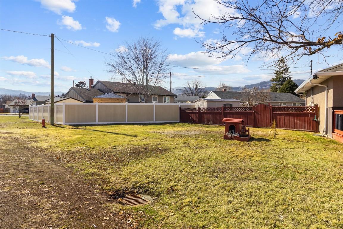 









601


Regina

Avenue,
Kamloops,




BC
V2B 1N6

