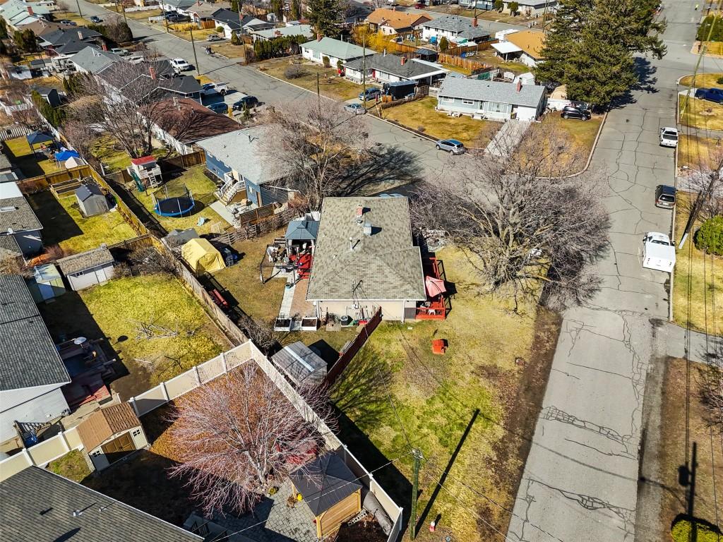 









601


Regina

Avenue,
Kamloops,




BC
V2B 1N6

