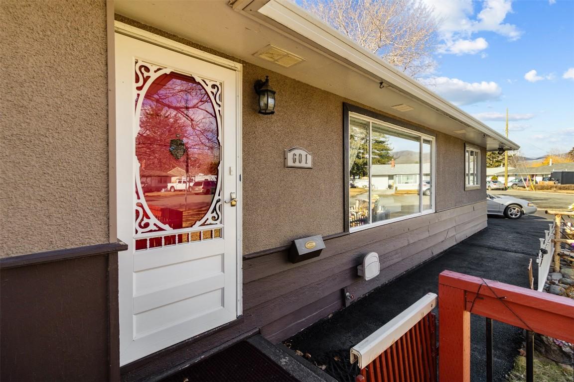 









601


Regina

Avenue,
Kamloops,




BC
V2B 1N6


