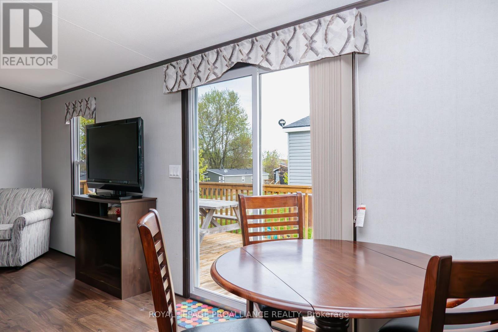 












486 CTY RD- 71 FOREST GROVE

,
Prince Edward County (Athol Ward),




Ontario
K0K1P0

