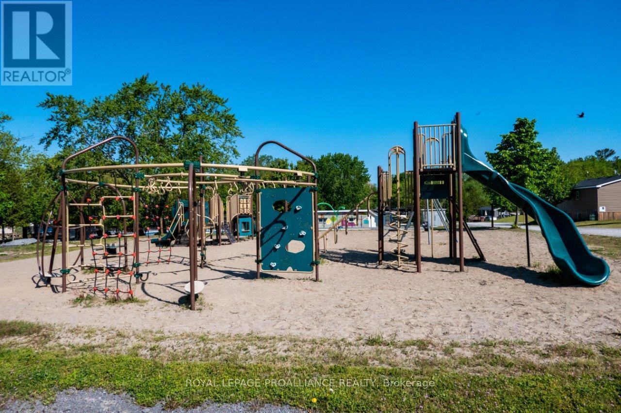 












486 CTY RD- 71 FOREST GROVE

,
Prince Edward County (Athol Ward),




Ontario
K0K1P0

