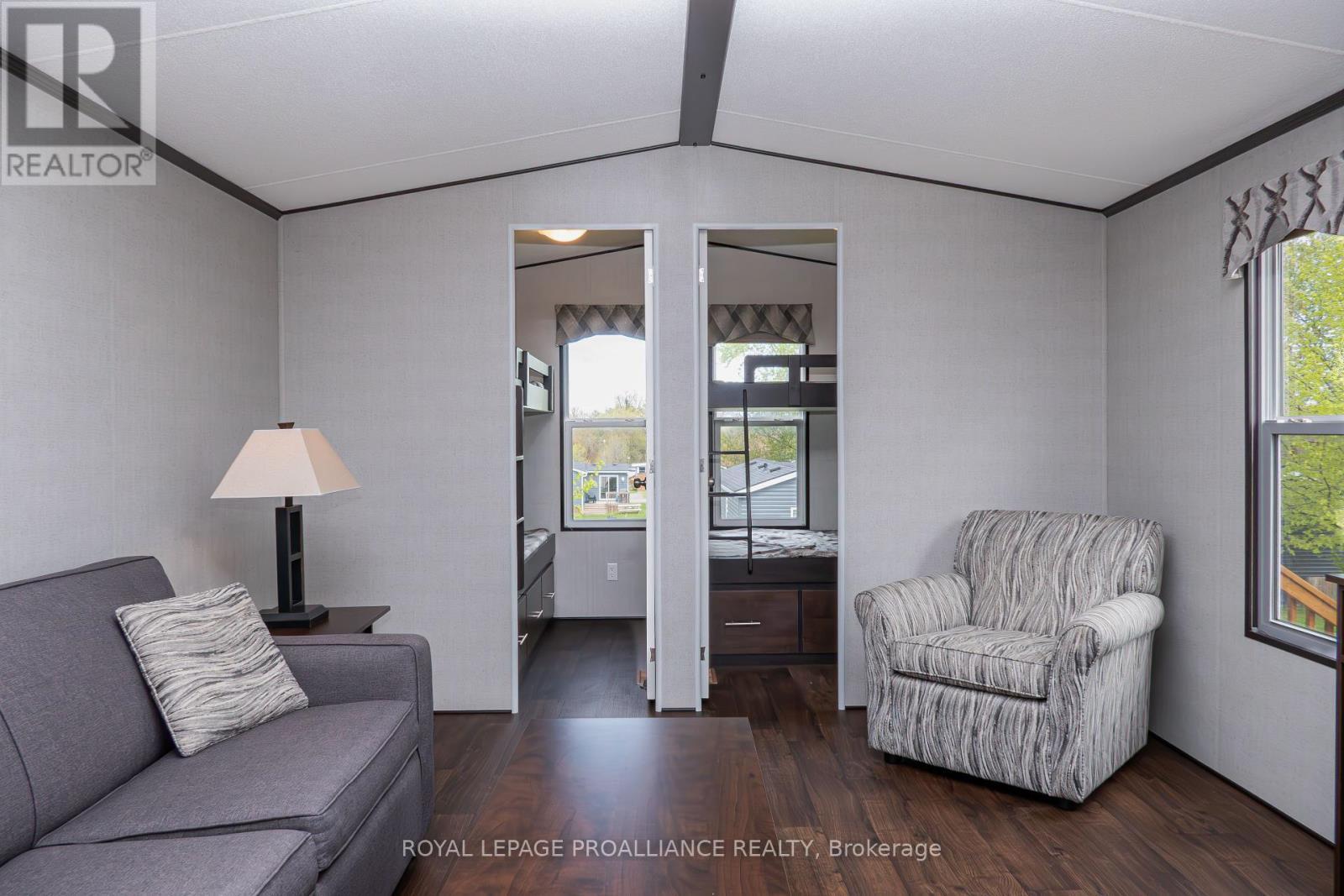 












486 CTY RD- 71 FOREST GROVE

,
Prince Edward County (Athol Ward),




Ontario
K0K1P0

