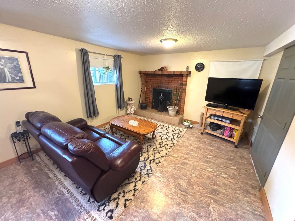 









972


5th

Avenue,
Fernie,




BC
V0B 1M0

