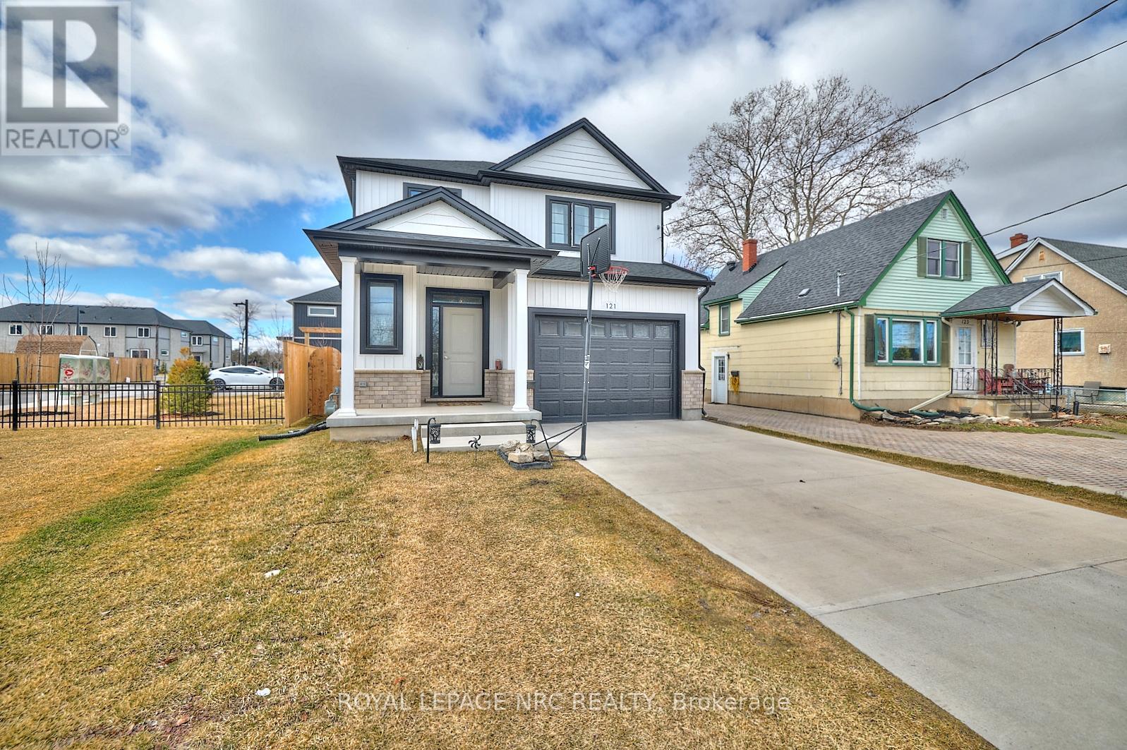 












121 MOFFATT STREET

,
St. Catharines (Oakdale),




Ontario
L2P2L7

