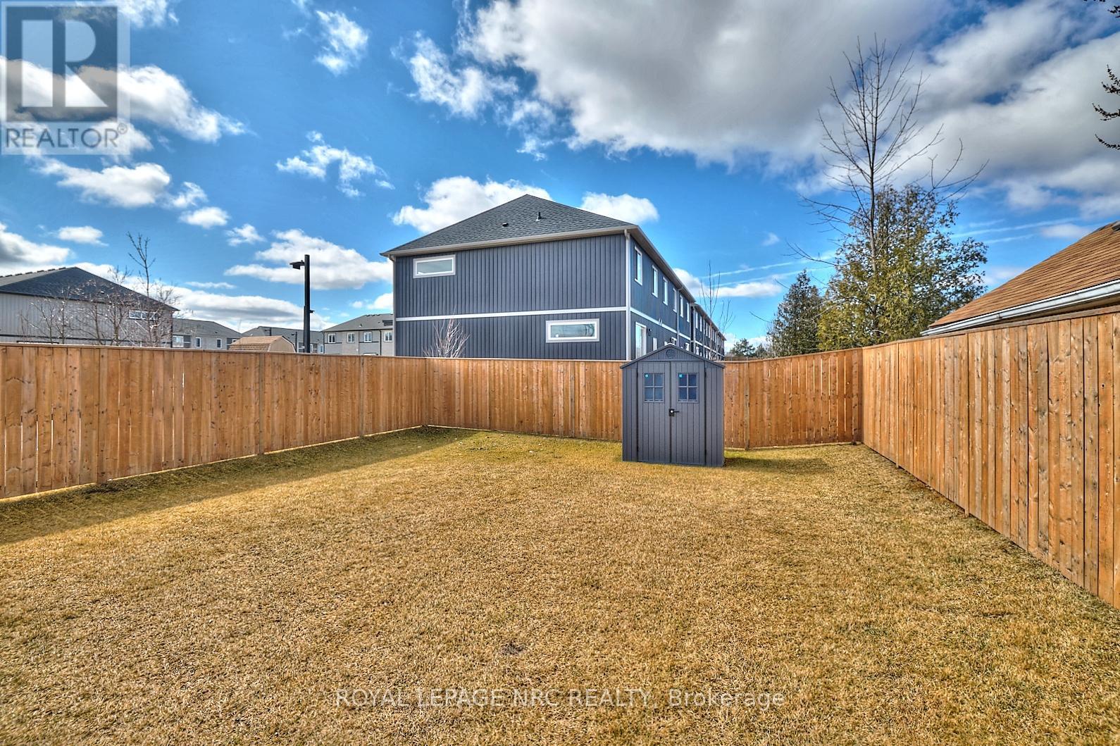 












121 MOFFATT STREET

,
St. Catharines (Oakdale),




Ontario
L2P2L7

