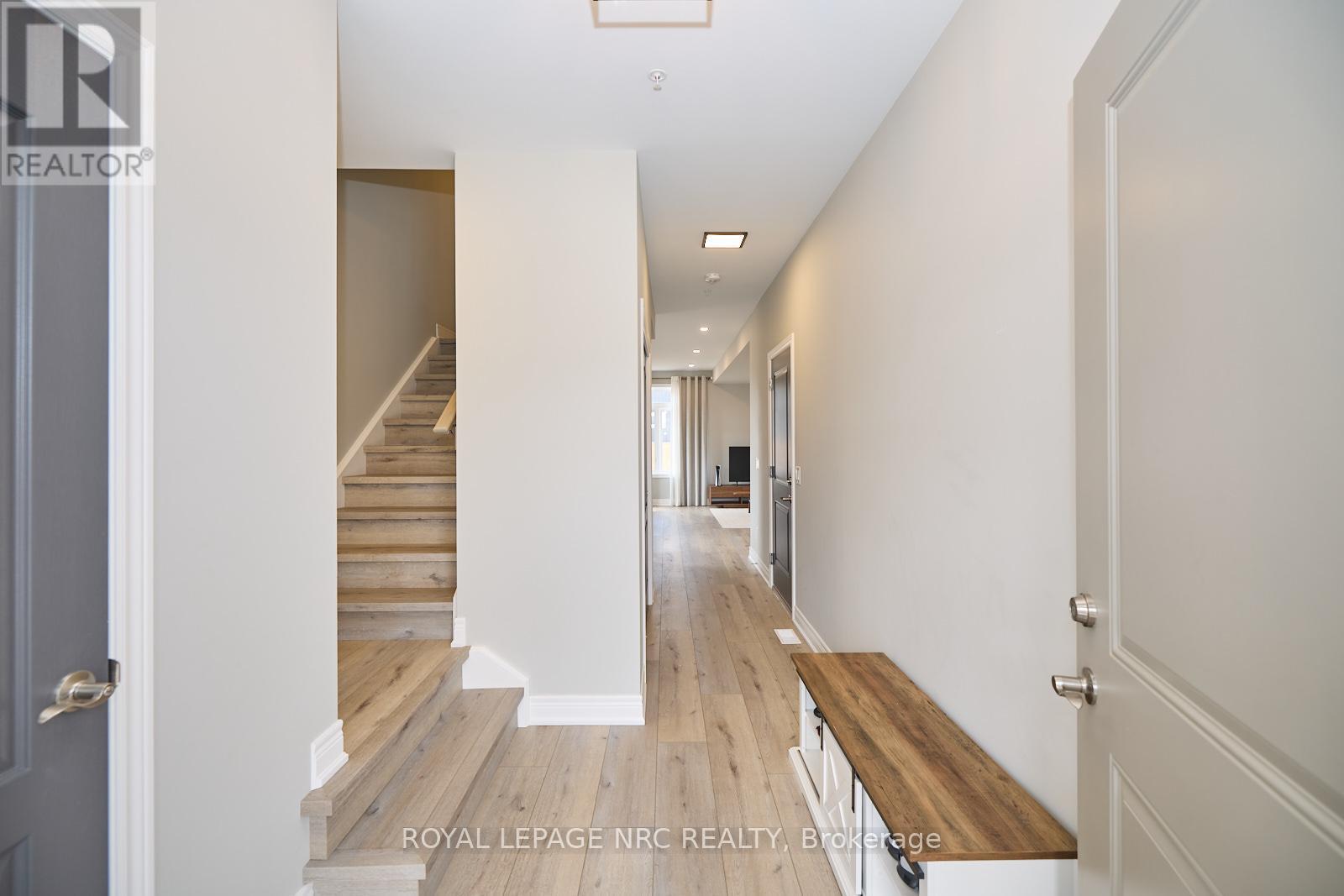












121 MOFFATT STREET

,
St. Catharines (Oakdale),




Ontario
L2P2L7

