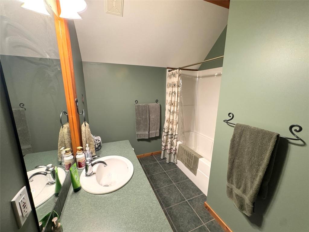 









23


Alpine

Trail,
Fernie,




BC
V0B 1M5

