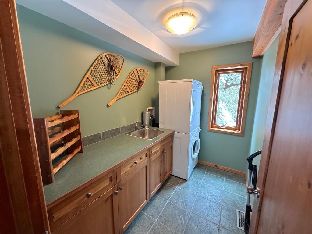 









23


Alpine

Trail,
Fernie,




BC
V0B 1M5

