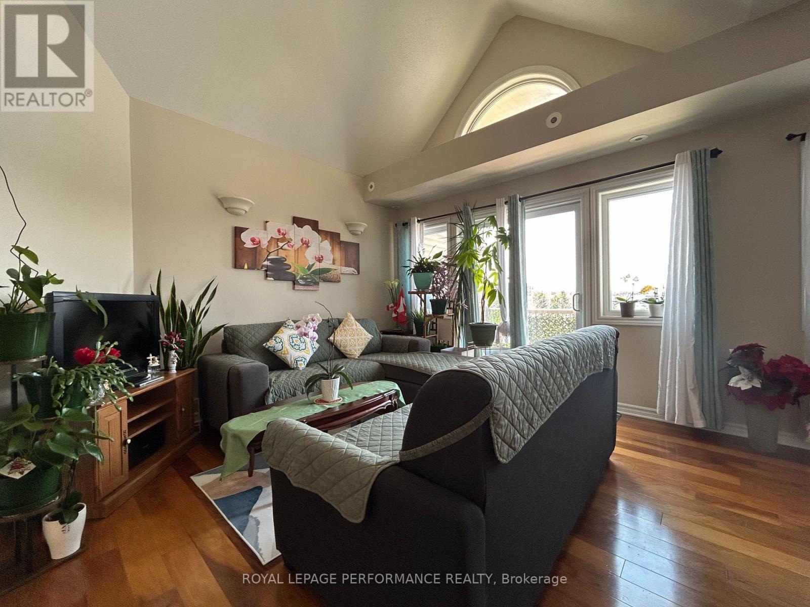 












L - 1101 STITTSVILLE MAIN ST. N

,
Stittsville,




Ontario
K2S0C7

