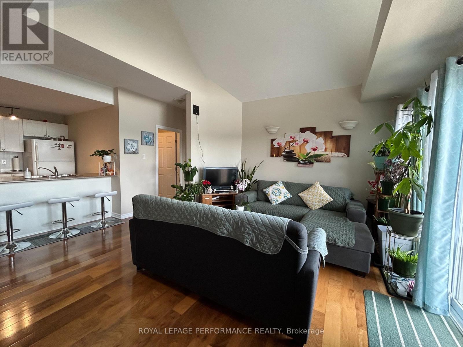 












L - 1101 STITTSVILLE MAIN ST. N

,
Stittsville,




Ontario
K2S0C7

