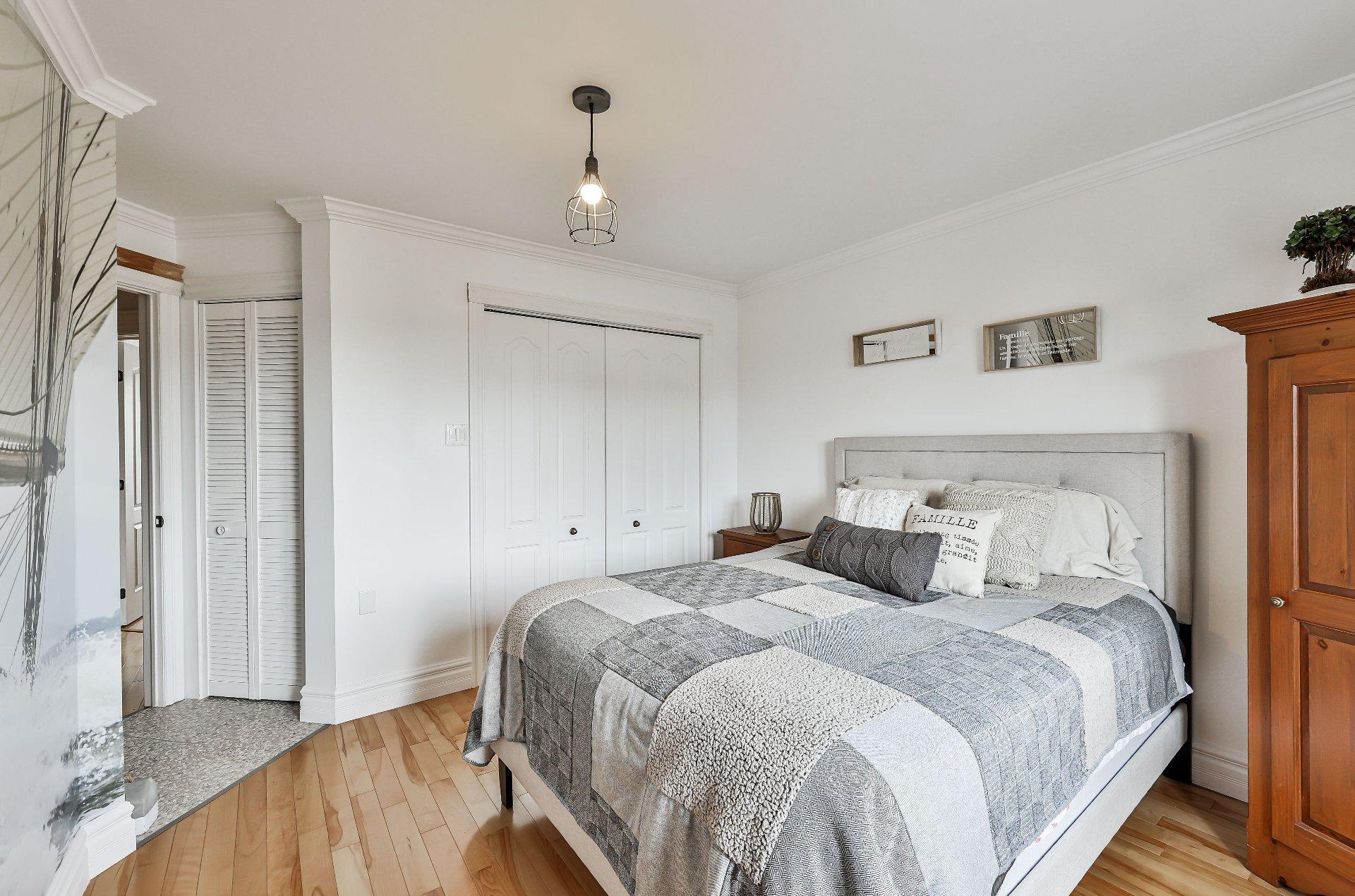 









51

 - 53


Rue Josaphat-Adam

,
Saint-Thomas,




QC
J0K3L0

