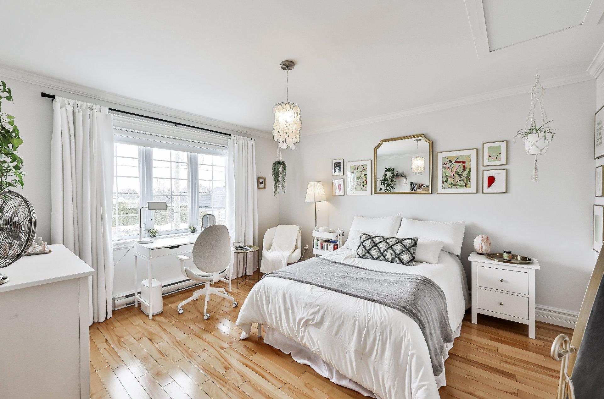 









51

 - 53


Rue Josaphat-Adam

,
Saint-Thomas,




QC
J0K3L0


