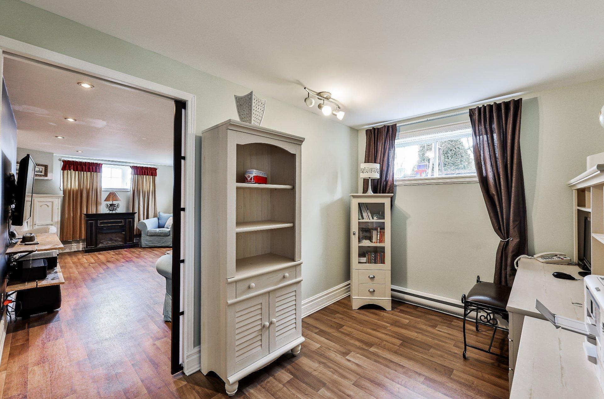 









51

 - 53


Rue Josaphat-Adam

,
Saint-Thomas,




QC
J0K3L0

