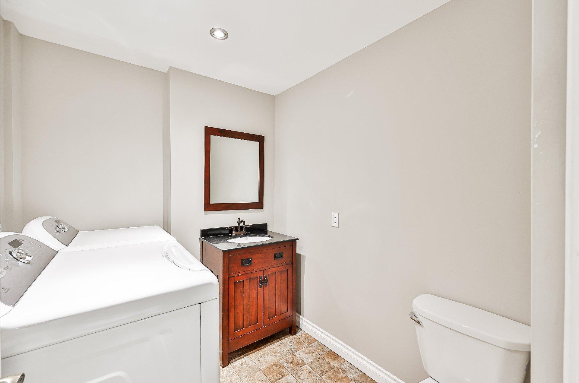 









51

 - 53


Rue Josaphat-Adam

,
Saint-Thomas,




QC
J0K3L0

