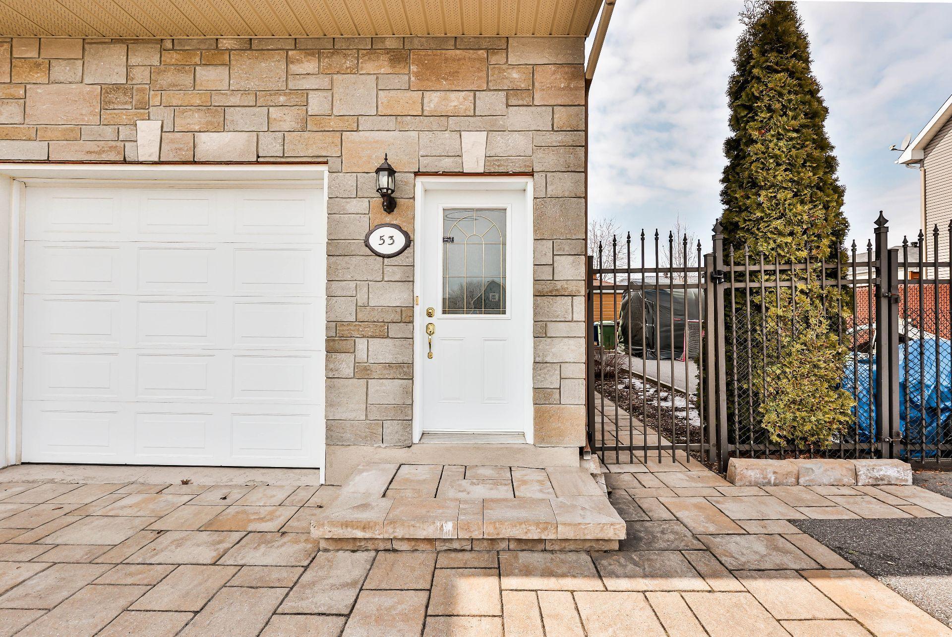 









51

 - 53


Rue Josaphat-Adam

,
Saint-Thomas,




QC
J0K3L0


