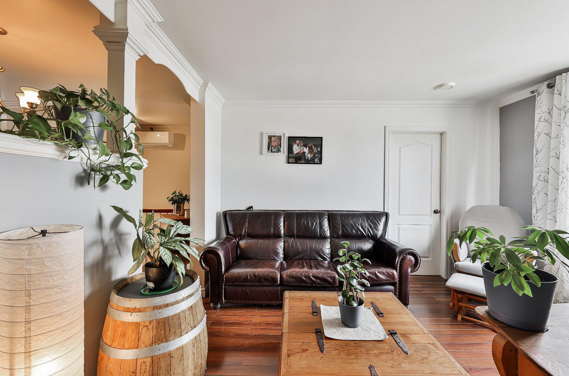 









51

 - 53


Rue Josaphat-Adam

,
Saint-Thomas,




QC
J0K3L0


