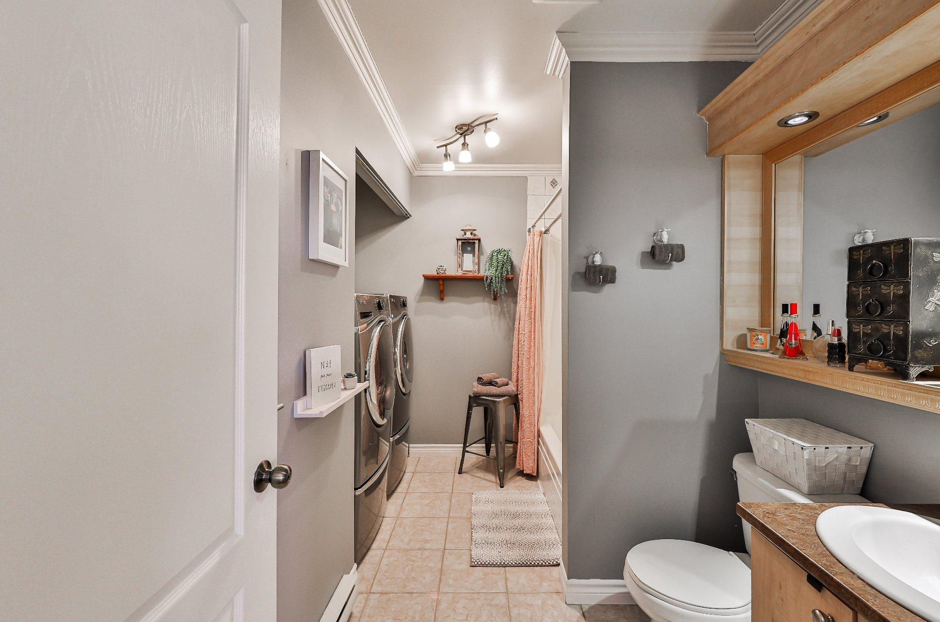 









51

 - 53


Rue Josaphat-Adam

,
Saint-Thomas,




QC
J0K3L0

