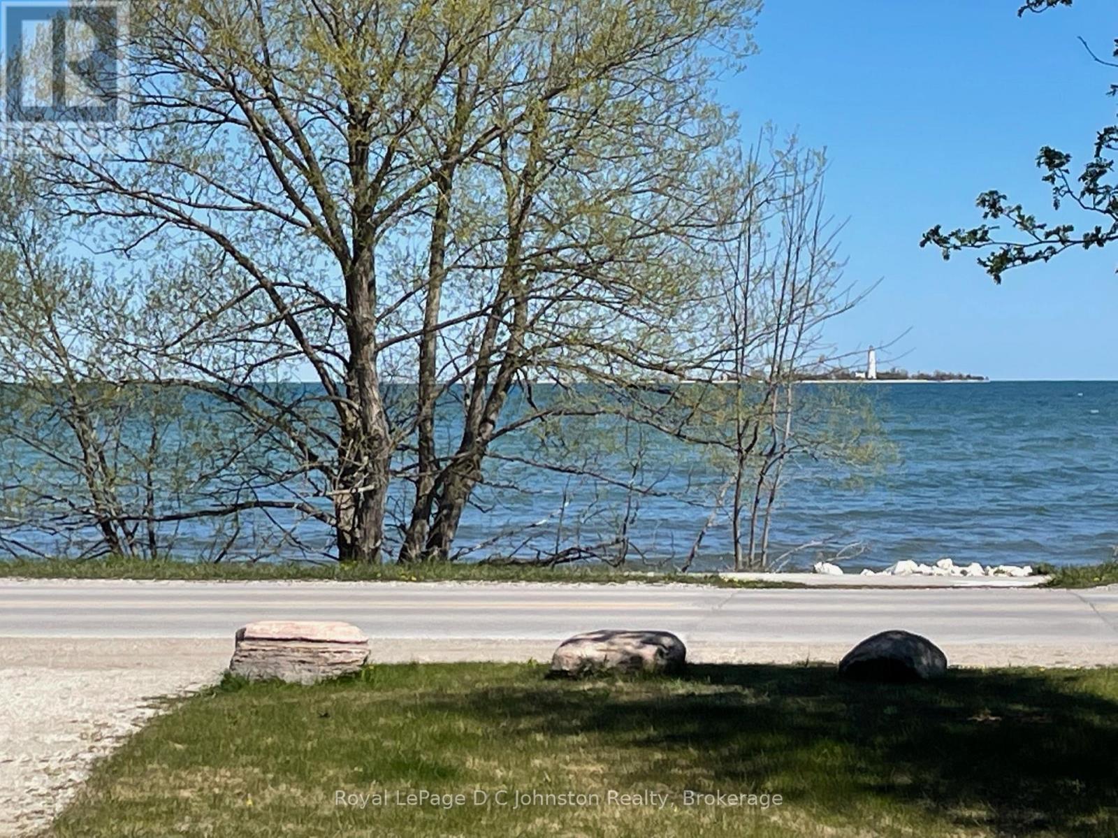 












29 LAKESIDE WOODS CRESCENT

,
Saugeen Shores,







Ontario
N0H2C6

