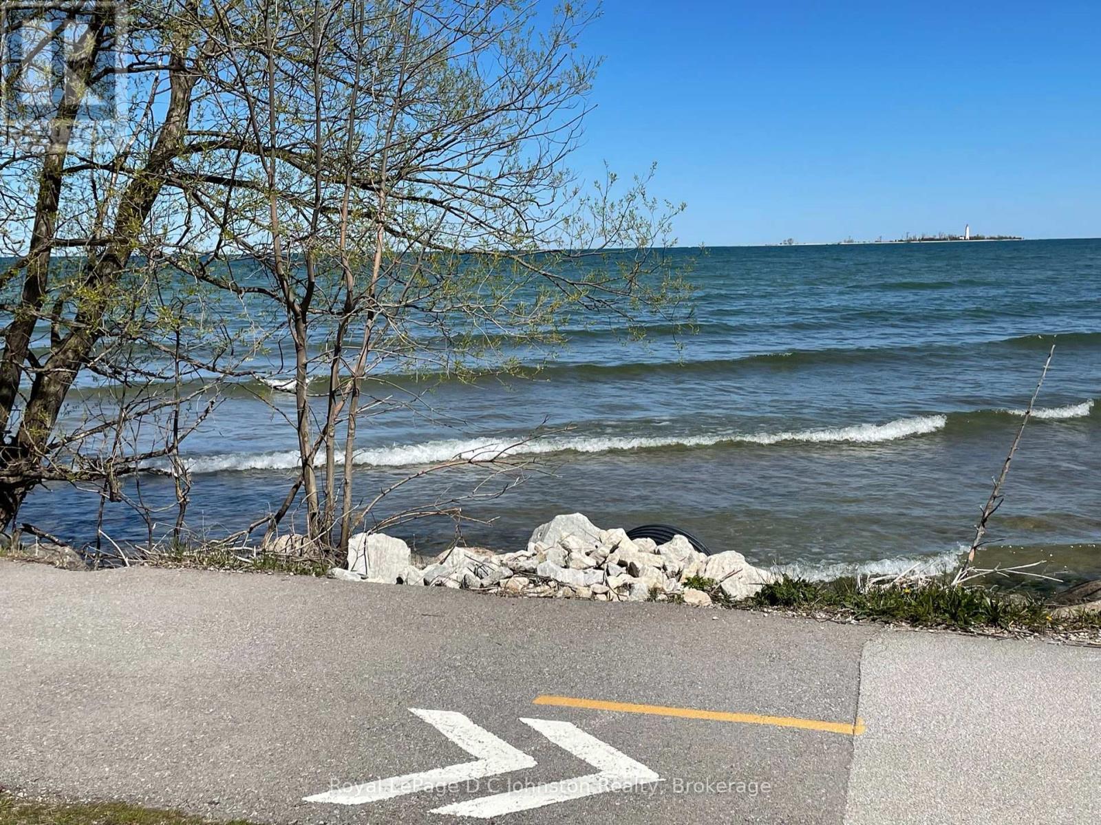 












29 LAKESIDE WOODS CRESCENT

,
Saugeen Shores,







Ontario
N0H2C6

