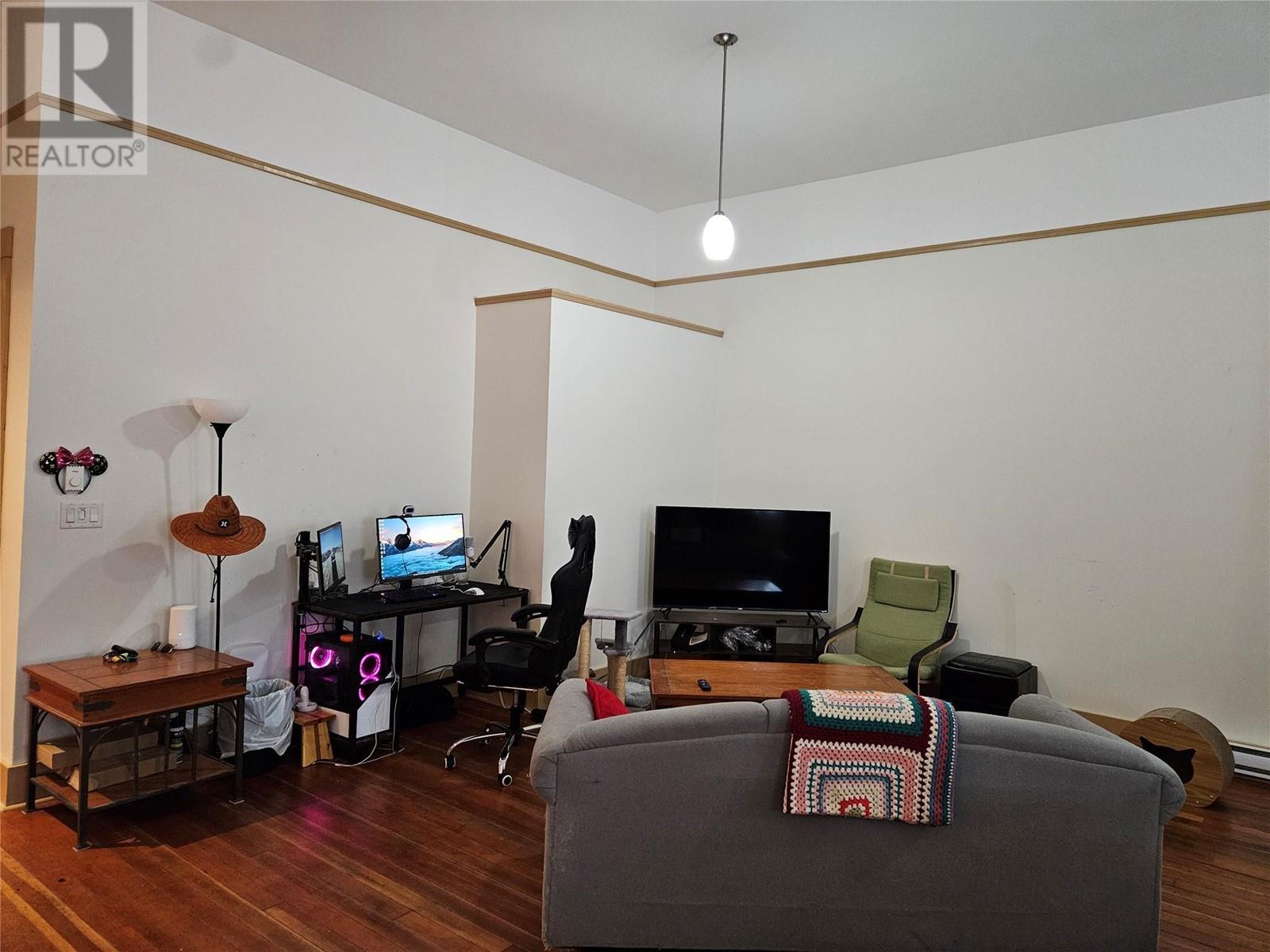 












618 7th Avenue

,
Keremeos,




British Columbia
V0X1N0

